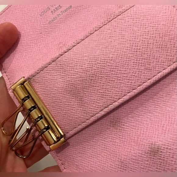 Louis Vuitton Multicolore 4 Key Holder White Monogram Murakami – Pink Interior - Picture 10 of 12